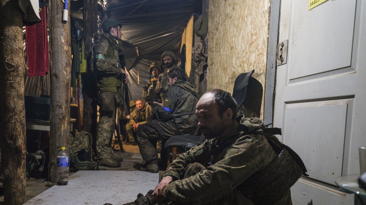 Ukraińcy żołnierze na linii frontu w Doniecku