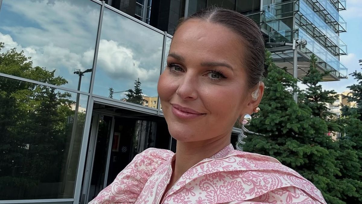 Paulina Sykut-Jeżyna zachwyca letnimi stylizacjami