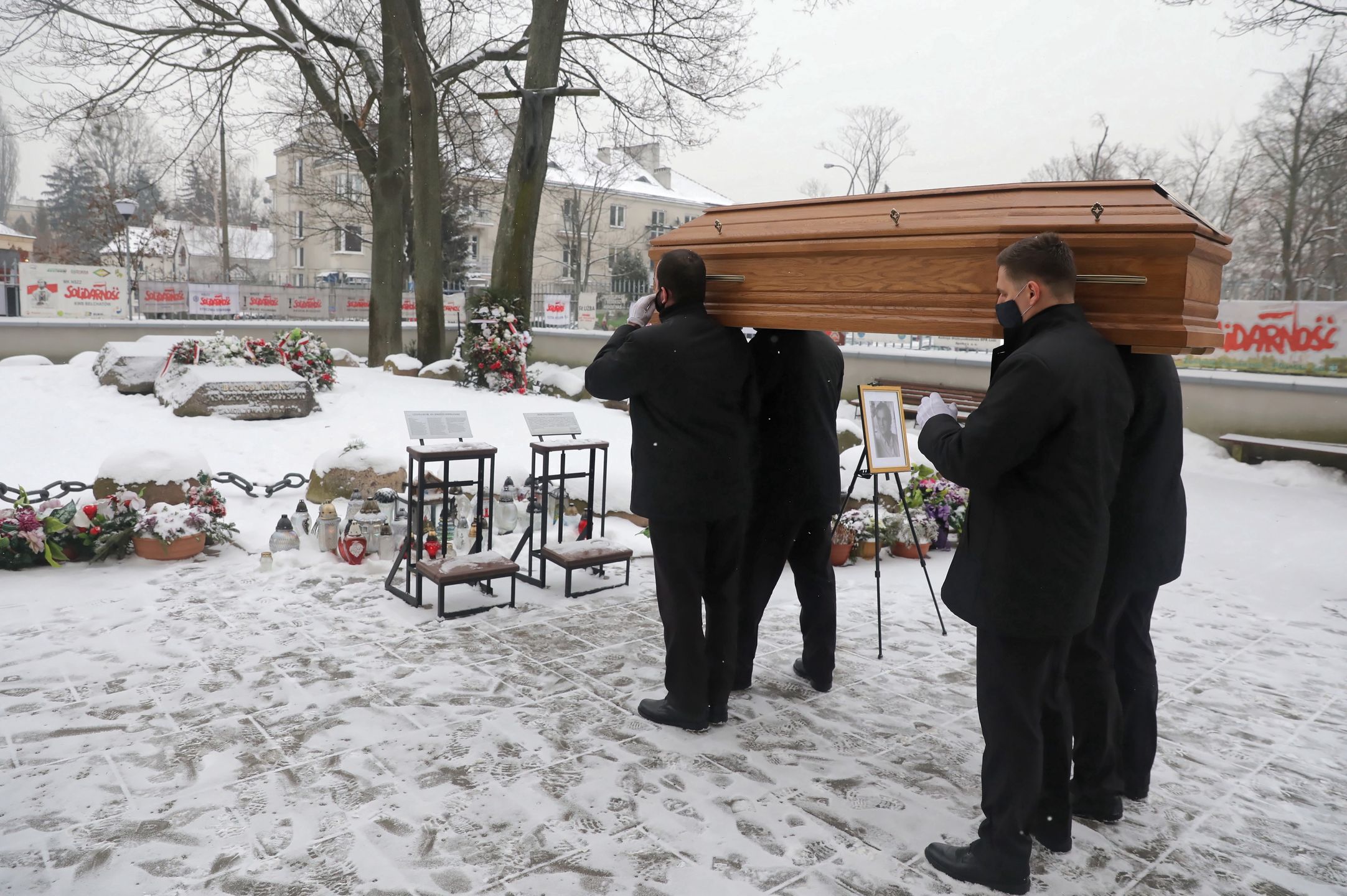 Warszawa. Uroczystości pogrzebowe Waldemara Chrostowskiego