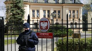 Władze TK grzmią w sieci. W tle zarzuty dla dyrektorki kancelarii