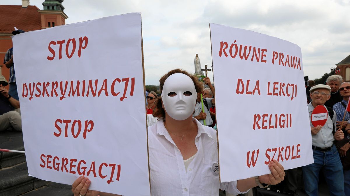 Protest katechetów przeciwko zmianom w lekcjach religii