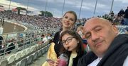 Marcin Najman z żoną i córką. Rodzinny wypad na stadion "El Testosterona"