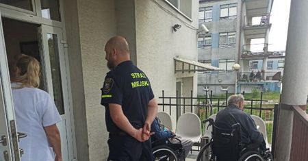 Kontrole w okolicy DPS we Wrocławiu. Mieszkańcy się skarżą