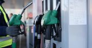 Na długi weekend ceny na stacjach niższe. Dobra wiadomość dla kierowców