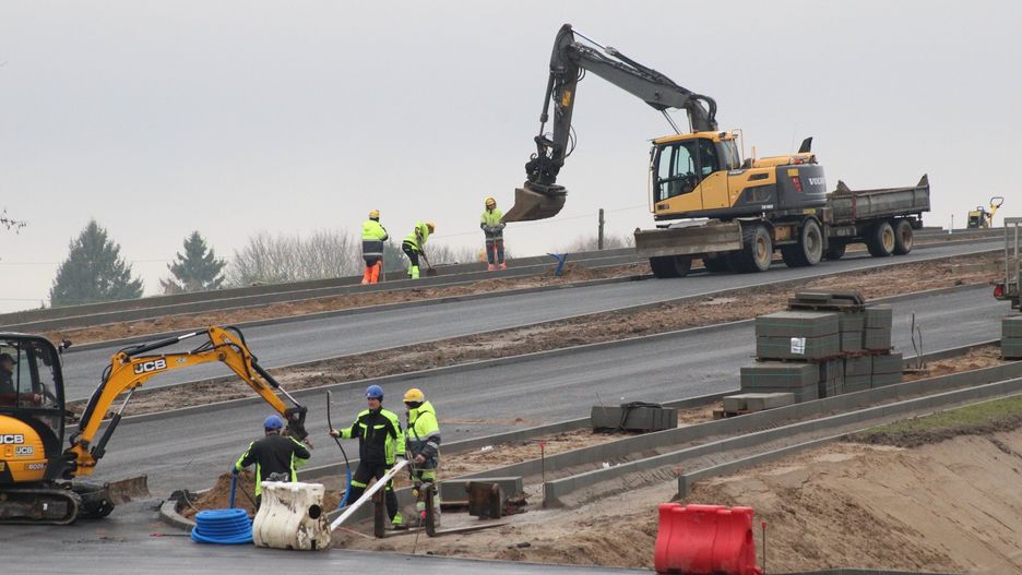 BUDOWA ŁĄCZNIKA MIEDZY ULICĄ SZCZECIŃSKĄ I STREFOWĄ