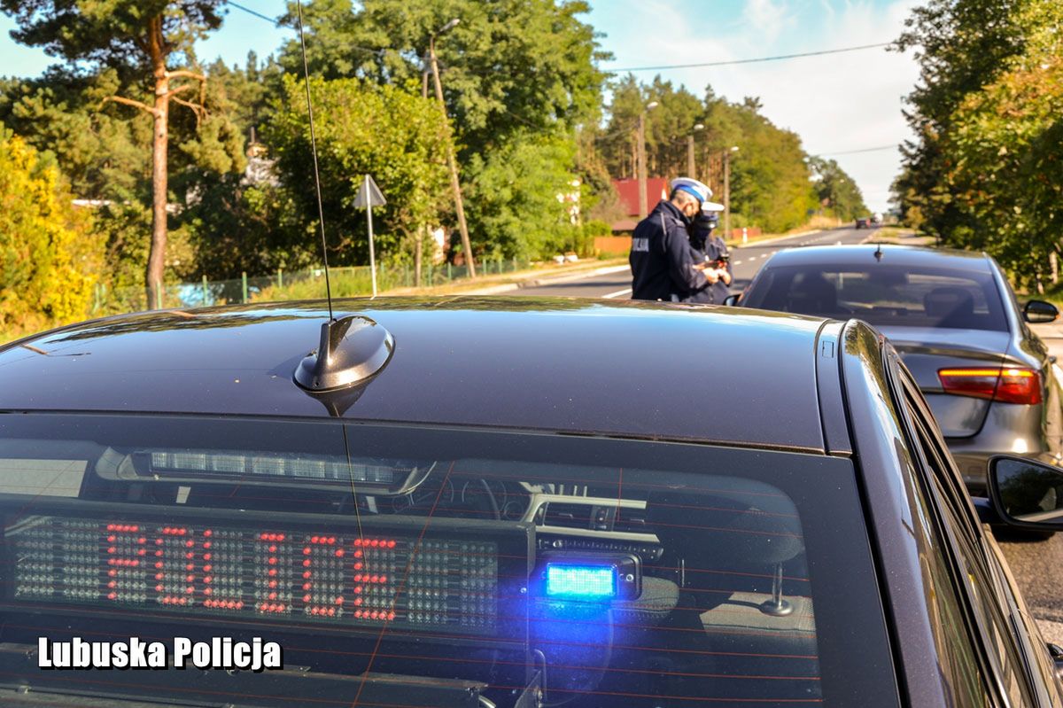 Jechał 171 km/h w zabudowanym. Chciał być w domu przed policją