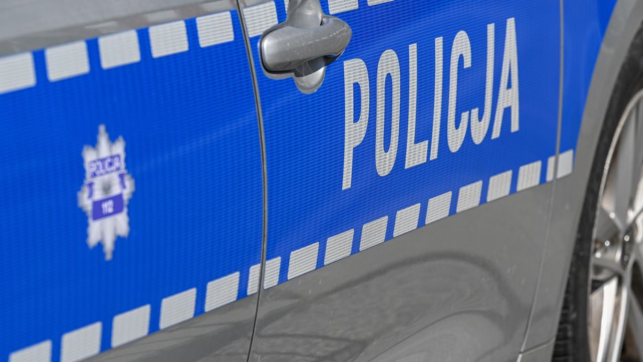 policyjny radiow�z
Rzesz�w, 13.08.2024. Policyjny radiow�z w Rzeszowie, 13 bm. PAP/Darek Delmanowicz
Darek Delmanowicz
bezprawie, fot pnp, foto pnp, fotopnp, fotpnp, ilustracja, ilustracje, kogut, kolizja, mandat, patrol, pnp, policja, prawo, prewencja, przest�pstwo, radiow�z, wykroczenie, wypadek