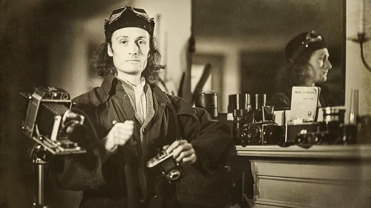 18-latek zbudował kamerę filmową, opartą na aparacie wielkoformatowym 8x10 cala 1