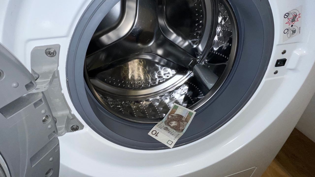 Jak obniżyć rachunki za pranie? Poznaj sprytny sposób.