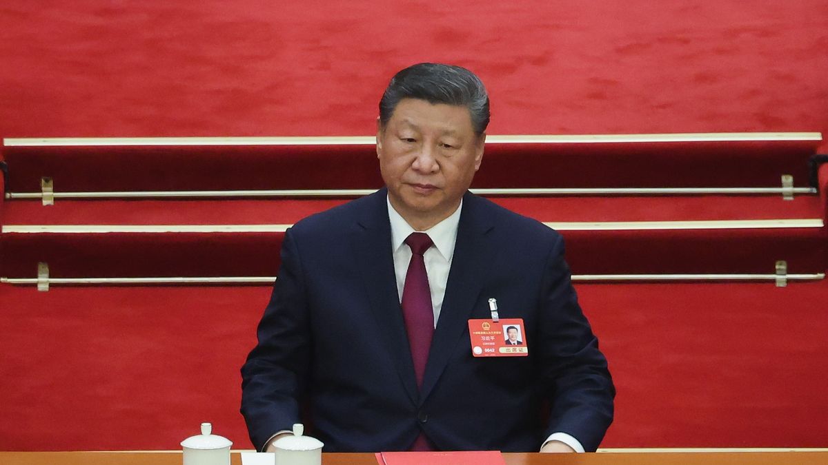 BEIJING, CHINA - MARCH 11: Chinese President Xi Jinping attend the closing of the Third Session of the 14th National People's Congress (NPC) at the Great Hall of the People on March 11, 2025 in Beijing, China. China's annual political gathering known as the Two Sessions convenes leaders and lawmakers annually to set the government's agenda for domestic economic and social development for the year. (Photo by Lintao Zhang/Getty Images)