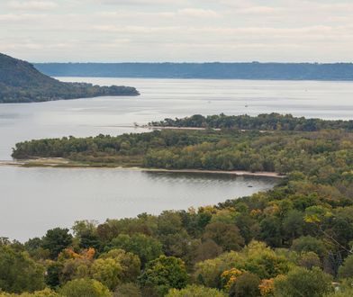 Incydent na rzece Missisipi. Szybka reakcja służb zapobiegła tragedii