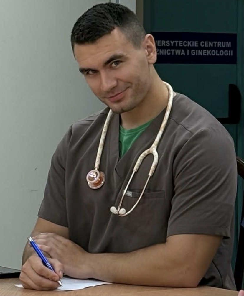 Conan Kaźmierski kształci się na lekarza