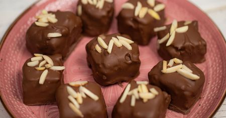 Mega czekoladowe brownie w ciekawym wydaniu. Lepszego na pewno nie jadłeś