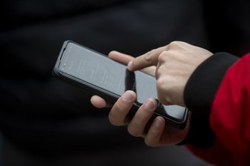 Alert RCB to nie wszystko. Co można sprawdzić przez telefon?
