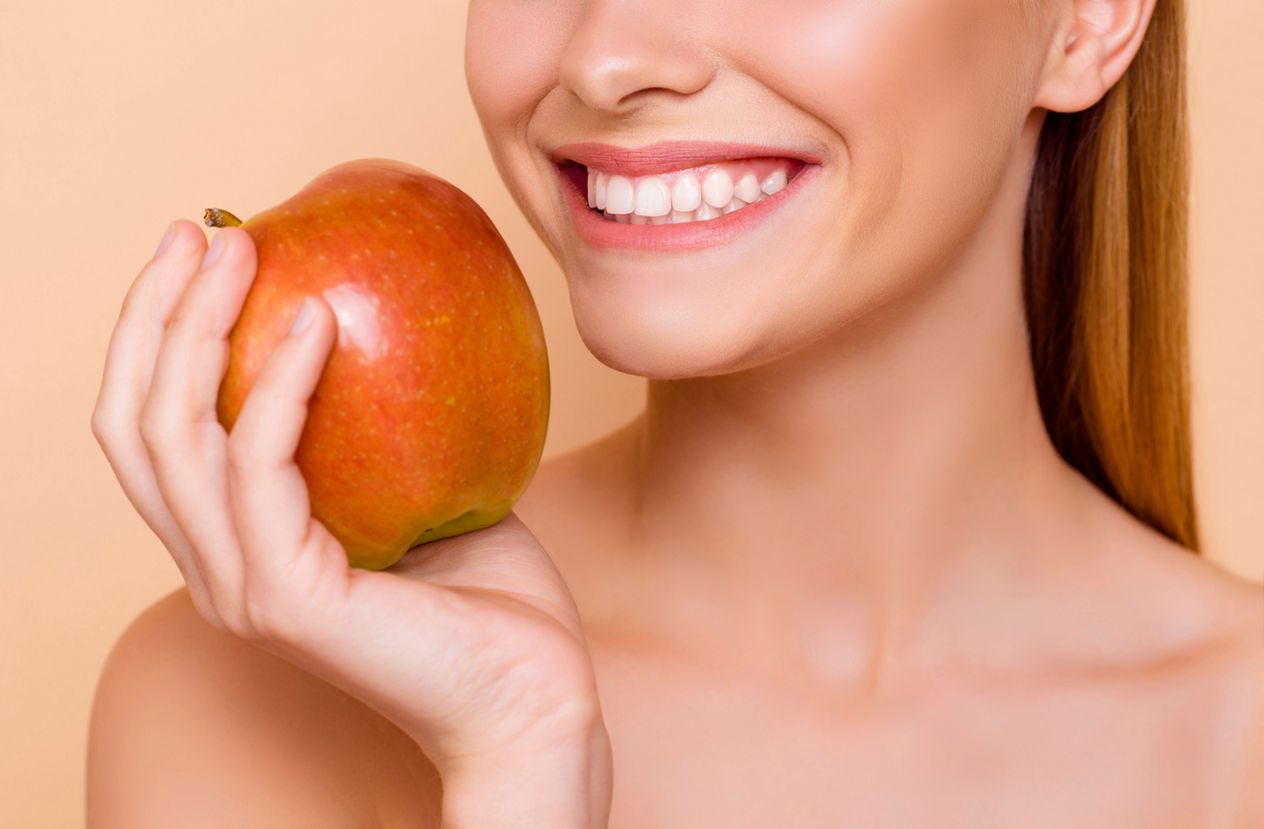 Licówki – ratunek dla zniszczonych zębów. Wszystko, co trzeba o nich wiedzieć