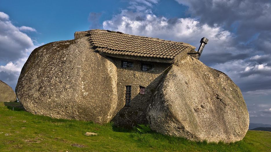 Casa do Penedo