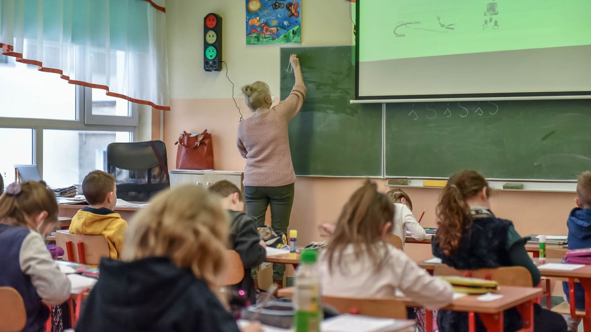 33 tys. nauczycieli czeka na przejście na emeryturę