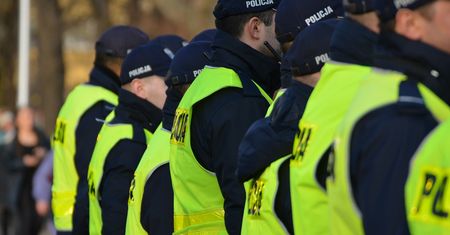 Kryzys kadrowy w policji. Szansę dostaną zawałowcy i otyli