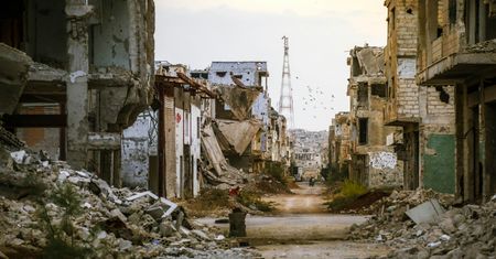 Ucieczka z Homs: tysiące ludzi opuszcza miasto w obliczu rebelianckiej ofensywy
