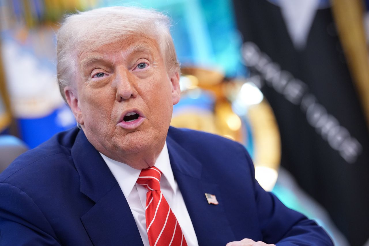 Trump bans international students from Harvard