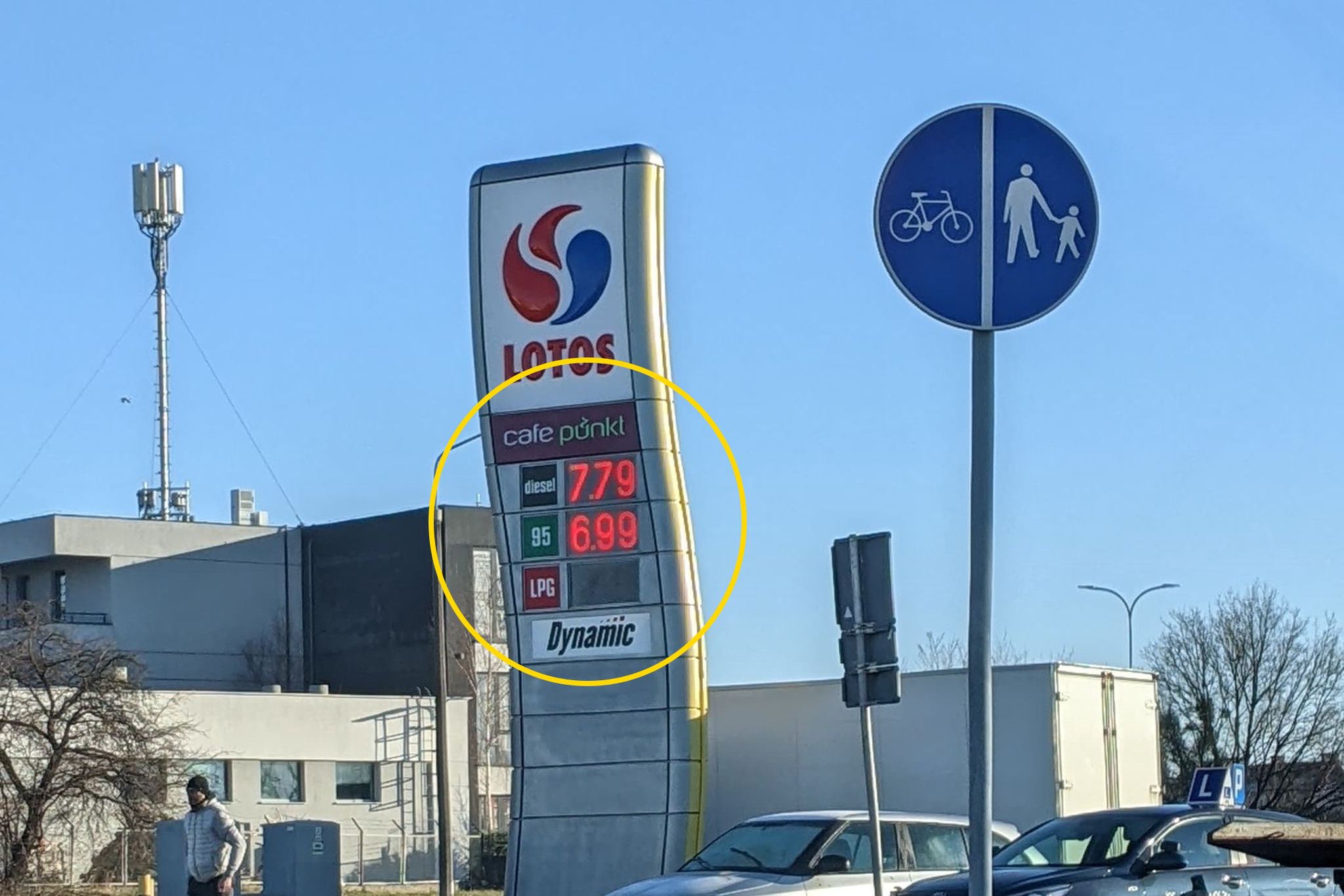 Stacja paliw Lotos w Gdańsku