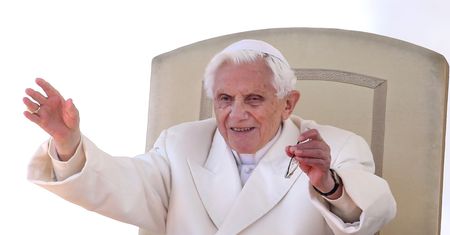 Watykan. Benedykt XVI zaszczepi się COVID-19