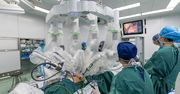 Nowa era chirurgii. Pierwsze operacje z AI, robotem i technologią 3D