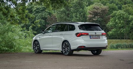 Jak drogie może być tanie auto? Różnice między biedną a bogatą wersją są ogromne