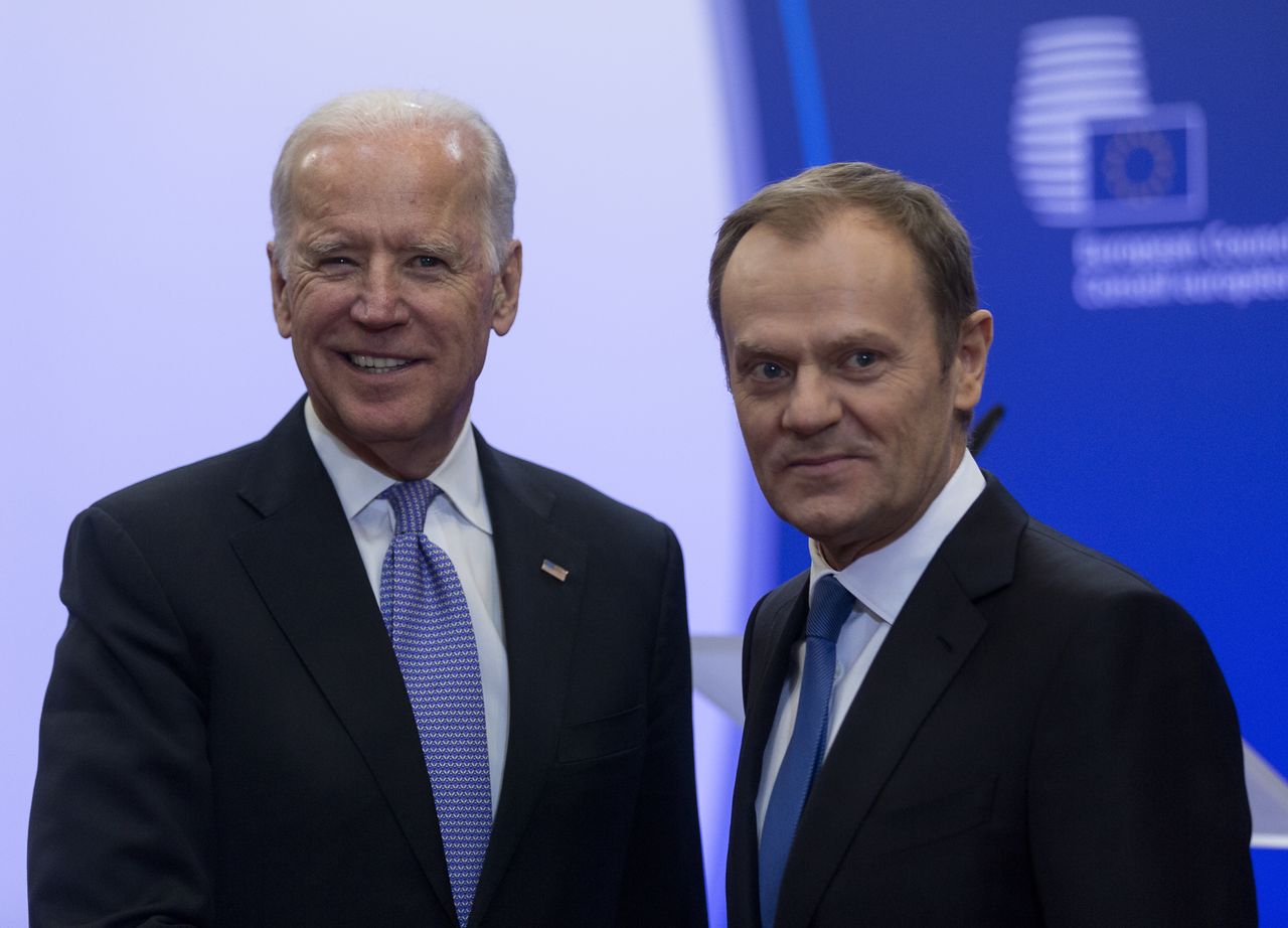 Koziński: Tusk, Biden i sztuka adaptowania się do politycznej rzeczywistości 