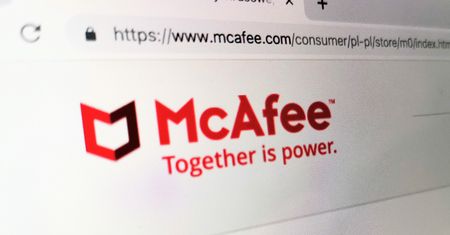 Programy McAfee z poważną luką: możliwe było ładowanie szkodliwych bibliotek