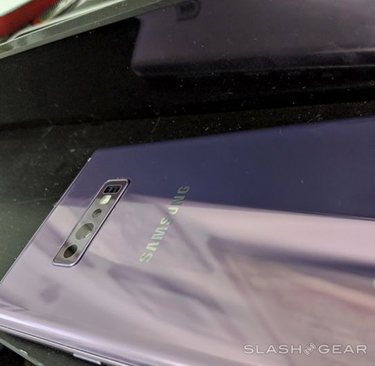 Wygląd tylnego panelu jednego z wariantów Samsunga Galaxy S10