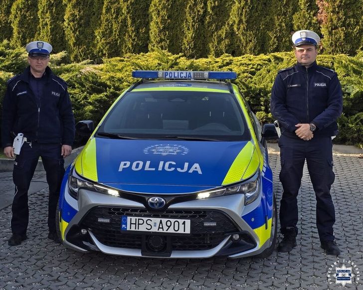 Policjanci pomogli 63-latkowi, który zasłabł na ulicy w Busku-Zdroju