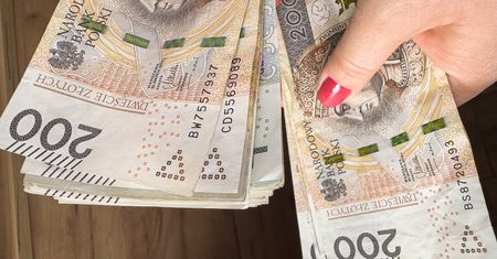 ZUS ruszył z wypłatą. Jeden próg decyduje o wysokości kwoty