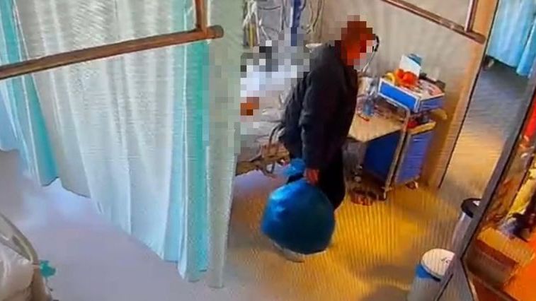 Okradł pacjentkę podczas wizyty u żony