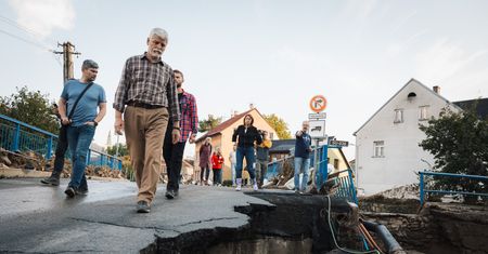 Czeski prezydent pomaga powodzianom. "Widziałem solidarność"