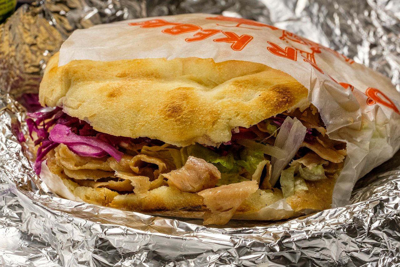 Wysokoprzetworzona żywność, w tym fast food, jest wysoce szkodliwa