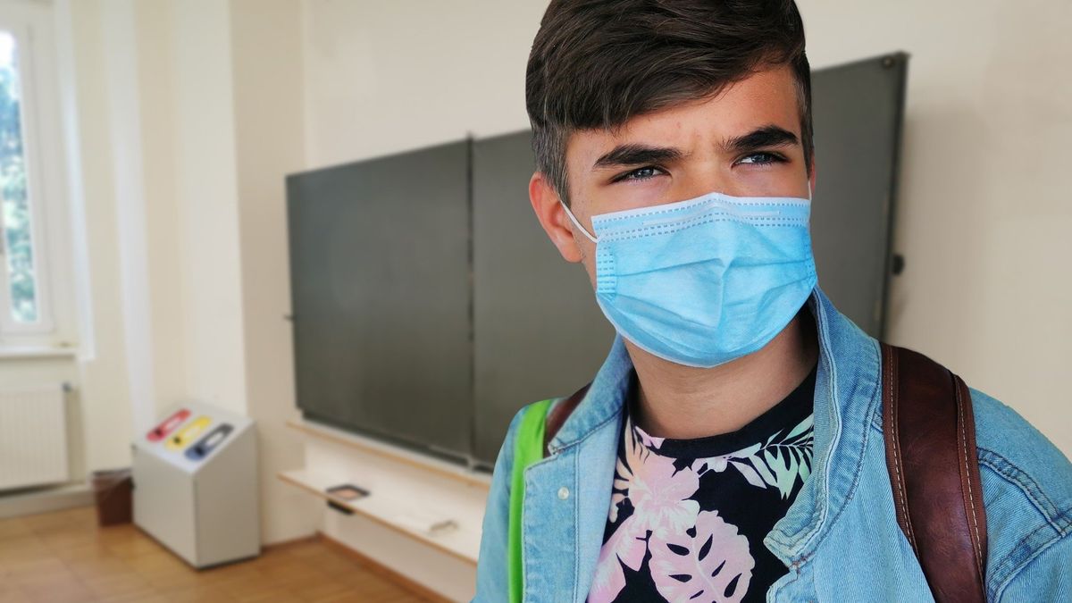 MEN przypomina 10 zasad dla ucznia