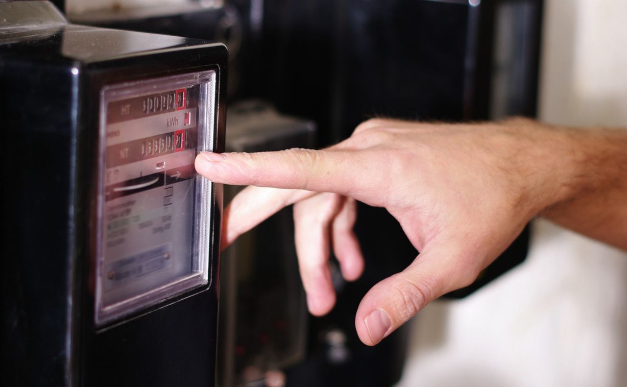 Trzemeszno: Nielegalny pobór prądu. 32-latkowi grozi do 5 lat więzienia