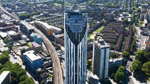 W Londynie stanął wieżowiec niczym wiatrak 1