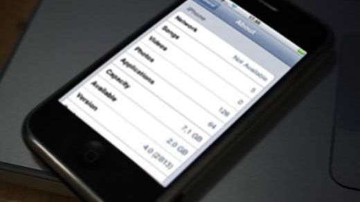 Trwają prace nad uruchomieniem OS 4.0 na iPhonie 2G 1