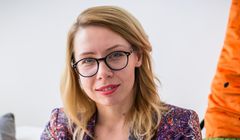 Avon w kampanii „#Stand4Her” pokazuje siłę kobiet i ich wpływ na świat