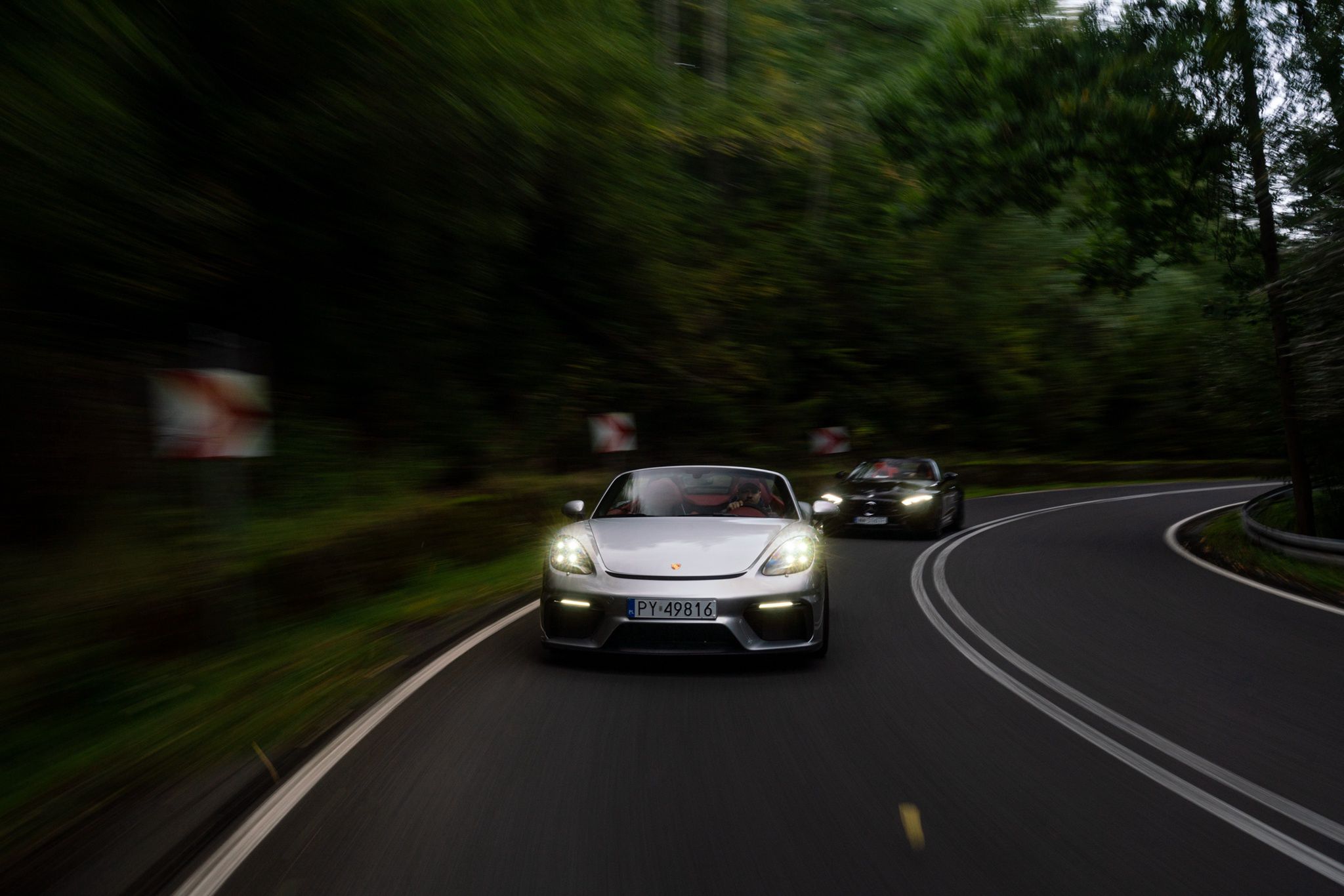 Porsche 718 Spyder vs. Mercedes-AMG SL 63 vs. Jaguar F-Type P450 