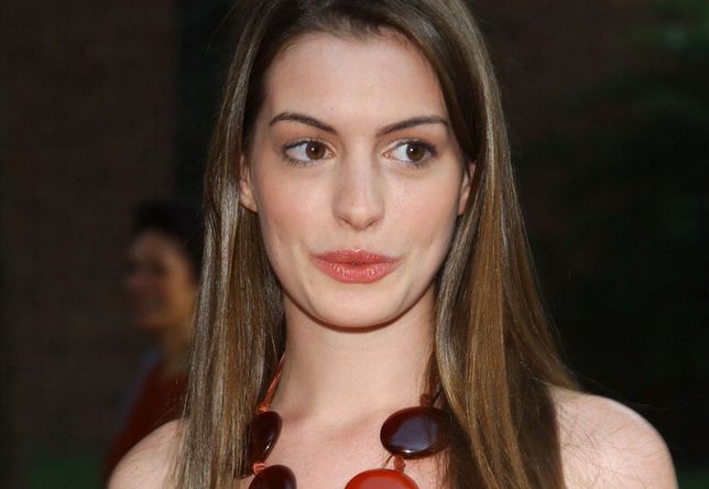 Anne Hathaway urodziła się 12 listopada 1982 r.