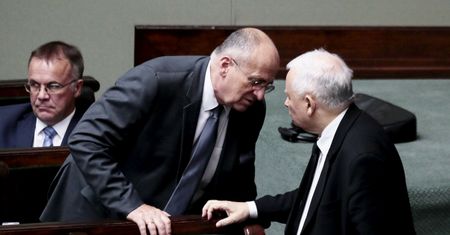 "Stworzyli przedsiębiorstwo". To oni dostali najwięcej "lewych" wiz