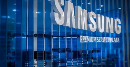 Samsung naprawi smartfona w godzinę