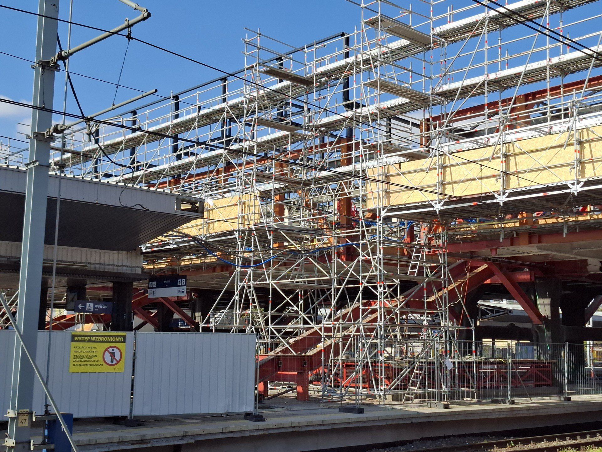 Wyburzanie dworca PKP Częstochowa Osobowa w październiku 2025 roku