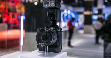 Samsung kończy produkcję systemu NX