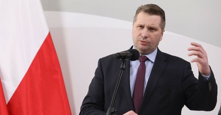 Czarnek: ponad 10 proc. dzieci uchodźców zgłosiło się do polskich szkół