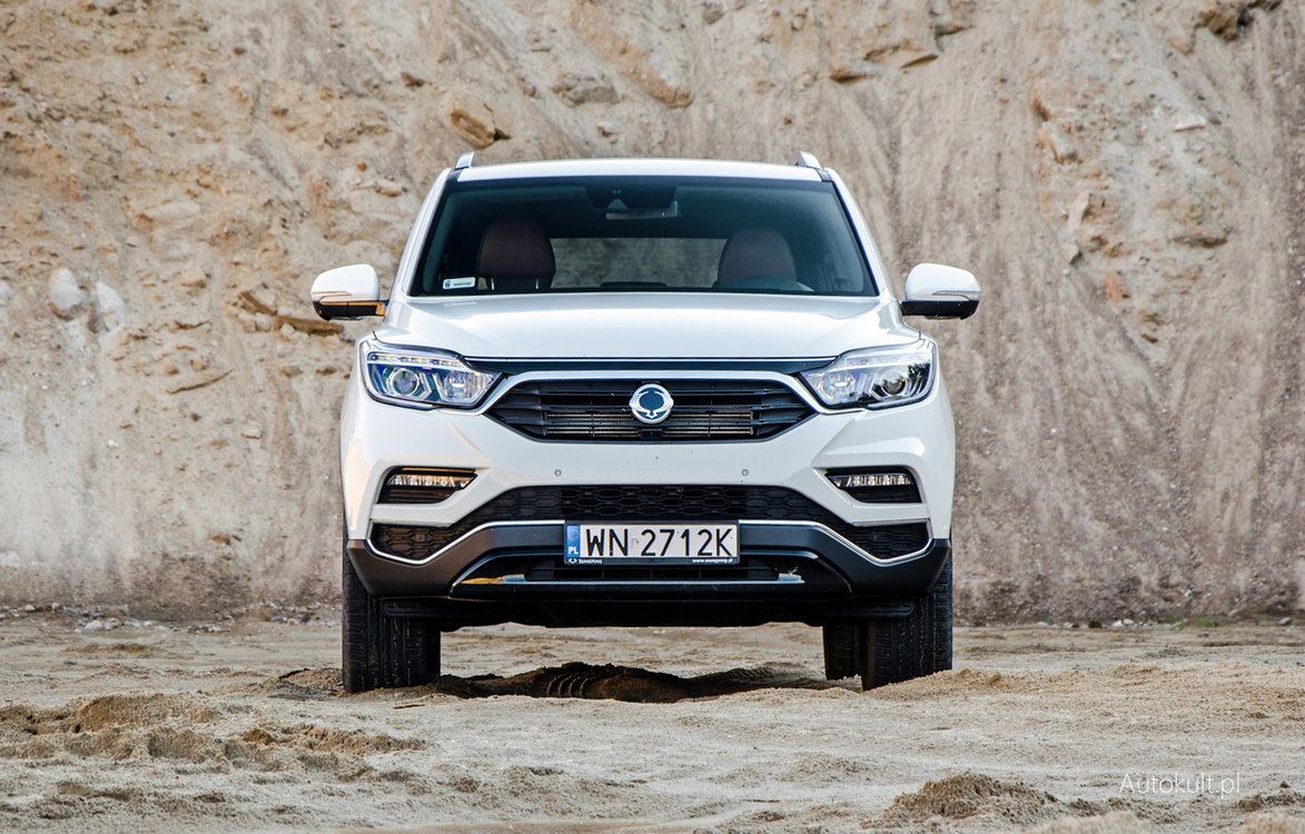 Nowy SsangYong Rexton robi pozytywne wrażenie.