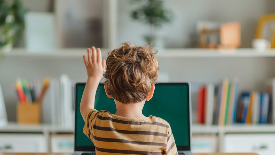 Skuteczne narzędzie czy wyzwanie? Nauczyciel w sieci… nowych technologii